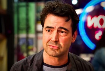 Ron Livingston as Sam Loudermilk in Loudermilk