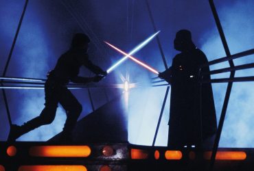 A origem do sabre de luz vermelho de Darth Vader vem de um personagem menos conhecido de Star Wars