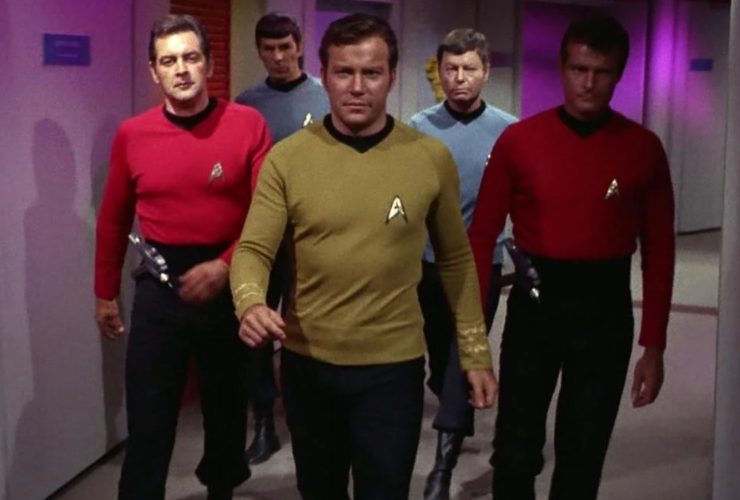 A tenente Leslie de Star Trek tem uma doce conexão com William Shatner