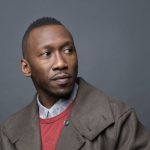 Blade: Mahershala Ali não tem intenção de abandonar o projeto, o desenvolvimento está progredindo bem