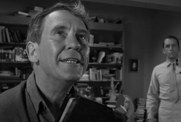 Burgess Meredith se deixou pegar fogo por causa da Twilight Zone