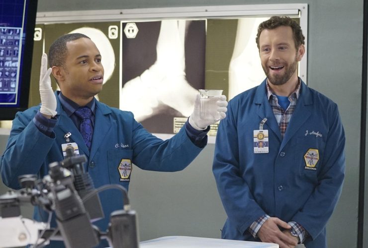 Interpretar Jack Hodgins de Bones foi contra a única coisa que TJ Thyne tentou evitar