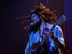 Será que Bob Marley: One Love pode atrair Elvis nas bilheterias?