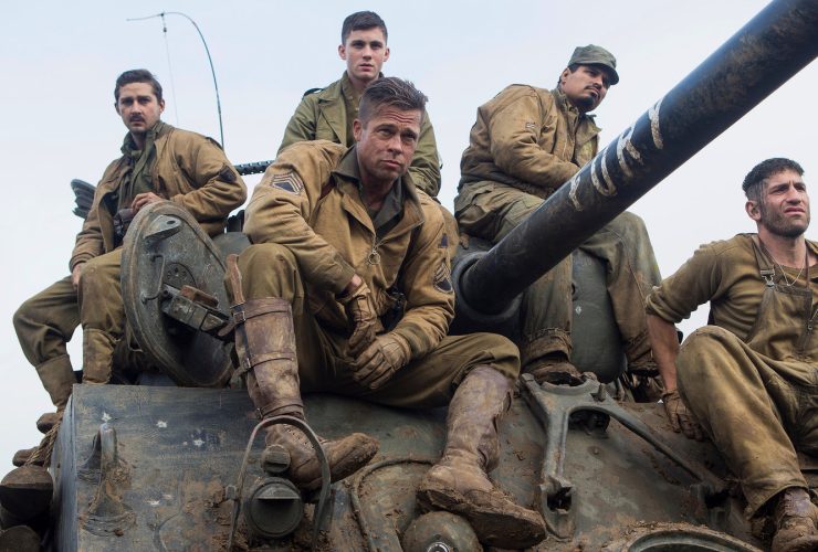 Um filme de guerra brutal com Brad Pitt e Shia LaBeouf é tendência na Netflix