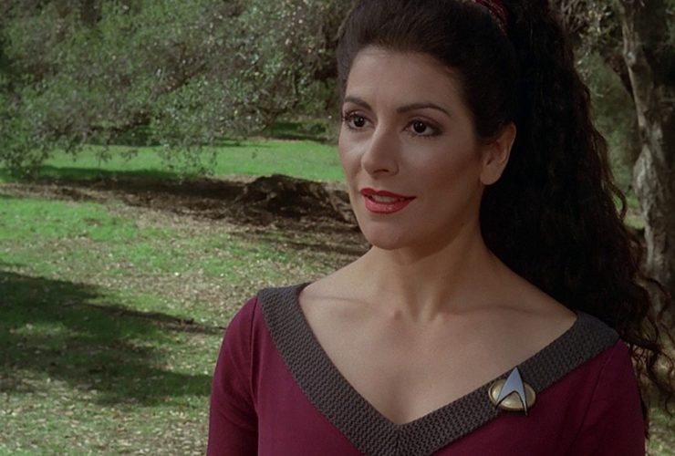 Uma ideia descartada para Troi de Star Trek provavelmente teria gerado alguma controvérsia