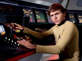 Walter Koenig soube de seu elenco de Star Trek por meio de uma invasão do espaço pessoal