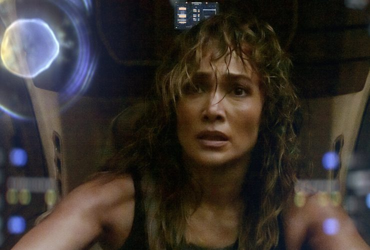 Jennifer Lopez está rastreando um robô renegado no trailer do novo filme da Netflix, Atlas