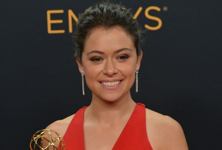 O Macaco: Tatiana Maslany e Elijah Wood no elenco do filme baseado na história de Stephen King