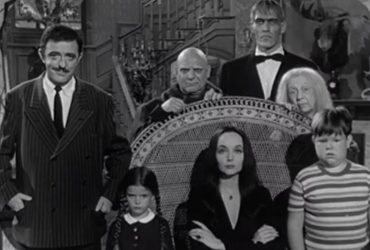 Por que os personagens da família Addams ficaram sem nome por três décadas