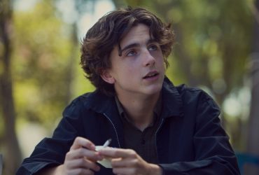 Timothée Chalamet assina novo contrato, como ator e produtor, com a Warner Bros.