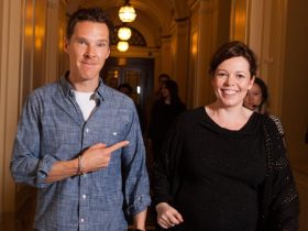 A Guerra das Rosas: Benedict Cumberbatch e Olivia Colman estrelam o remake do filme