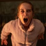 Crítica de Abigail: Este banho de sangue de vampiro de bailarina é um filme de terror perfeito (Overlook 2024)