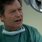 DeForest Kelley fez uma mudança no Dr. McCoy de Star Trek na viagem para casa