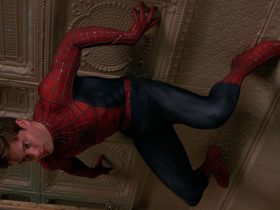 Não, o diretor Sam Raimi não está trabalhando em um novo filme do Homem-Aranha