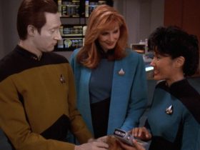 O episódio Gênesis de Star Trek permitiu que Gates McFadden resolvesse uma frustração na enfermaria