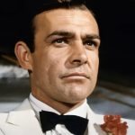 Sean Connery escreveu um filme não feito de James Bond com tubarões-robôs