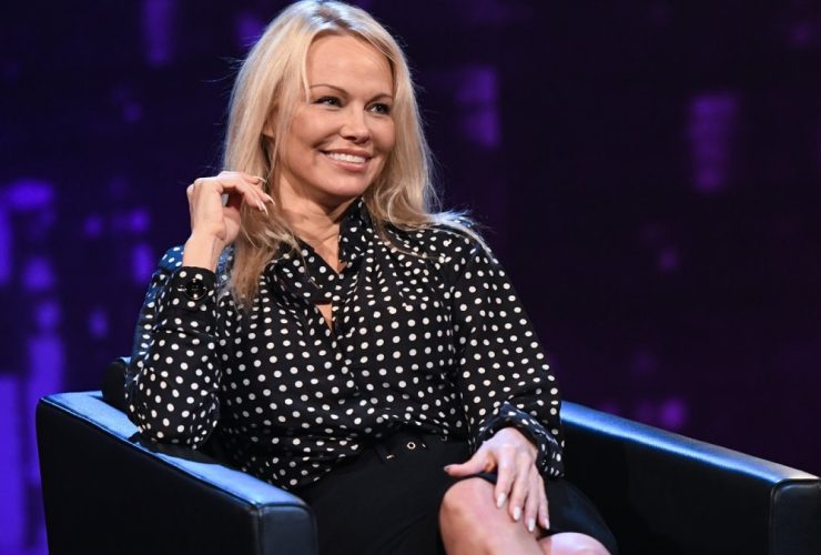 The Naked Gun: Pamela Anderson no elenco do filme reboot