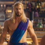 Chris Hemsworth odeia usar capas: "Eles são desconfortáveis.  Ser um super-herói é tão previsível"