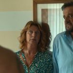 Rico a todo custo: assassinos assassinos de Christian De Sica e Angela Finocchiaro no trailer da sequência