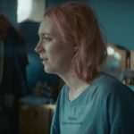 Saoirse Ronan é uma jovem enfrentando seu passado no trailer de The Outrun