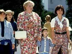 Sra. Doubtfire: Robin Williams escreveu uma carta para evitar que uma atriz do filme fosse expulsa da escola