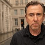 Tim Roth interpretará Henry Kissinger em filme dirigido por Jeff Stanzler