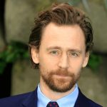 Tom Hiddleston e Willem Dafoe na cinebiografia sobre o alpinista nepalês Tenzing Norgay, que escalou o Everest em 1953