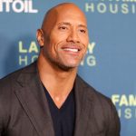 Vermelho, Dwayne Johnson fez "fazer xixi em garrafas"?  Orçamento subiu para 250 milhões devido ao seu comportamento