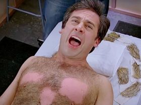 Virgem de 40 anos: Steve Carell quase perdeu um mamilo na cena da depilação