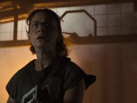 Alien: Romulus, o novo pôster é irônico: "Você precisa de um abraço?"