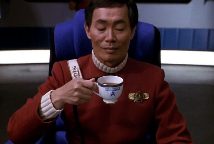 Assista ao filme de fã de Star Trek 'Capitão Sulu' que colocou George Takei na cadeira grande