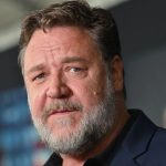 Russel Crowe: "40 papagaios pretos me visitaram depois que meu pai morreu"