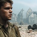 O diretor Steven Spielberg garantiu que Matt Damon ficasse ressentido com o elenco do soldado Ryan