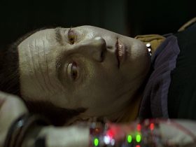 Próteses de Data em Star Trek: o primeiro contato levou a um acidente com super cola