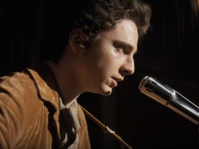 Timothée Chalamet canta como Bob Dylan no trailer de A Complete Unknown