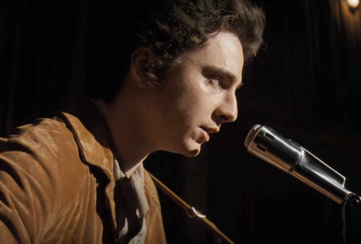 Timothée Chalamet canta como Bob Dylan no trailer de A Complete Unknown