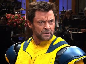 Antes de Henry Cavill se tornar Wolverine, Hugh Jackman era o Superman no Saturday Night Live