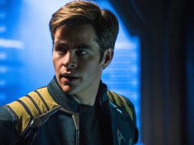 Chris Pine uma vez ficou com um olho roxo de uma de suas co-estrelas de Star Trek