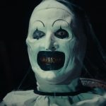 O novo trailer de Terrifier 3 faz referência direta a um clássico Slasher de Natal