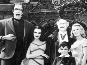 Os únicos atores principais ainda vivos da série de TV Munsters