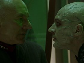 Por que Patrick Stewart manteve distância de Tom Hardy durante Star Trek: Nemesis