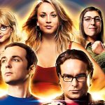 Por que um membro do elenco de The Big Bang Theory foi demitido e recontratado