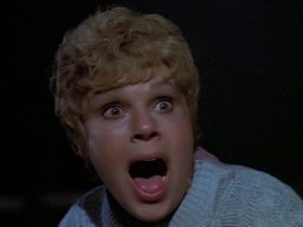 Sexta-feira 13 realizou o truque de mágica definitivo ao decapitar Pamela Voorhees