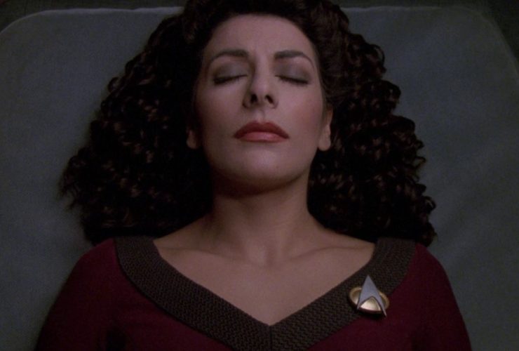 Uma lesão em Star Trek deixou Marina Sirtis incapaz de andar por várias semanas