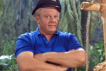 A Guarda Costeira queria prestar homenagem à estrela da Ilha de Gilligan, Alan Hale Jr., após sua morte