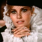 A personagem da Ilha Gilligan, Raquel Welch, quase interpretou