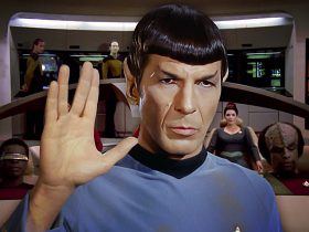 A verdadeira razão pela qual Leonard Nimoy não queria produzir Star Trek: a próxima geração