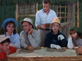 O criador da Ilha de Gilligan, Sherwood Schwartz, quase foi demitido da série