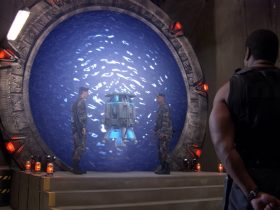 Por que o canal de ficção científica cancelou Stargate SG-1 após a 10ª temporada