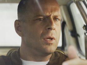 Bruce Willis previu um dos maiores filmes de terror de todos os tempos no set de Pulp Fiction